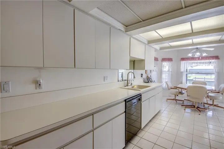4327 SW 2nd  AVE, Cape Coral, FL 33914