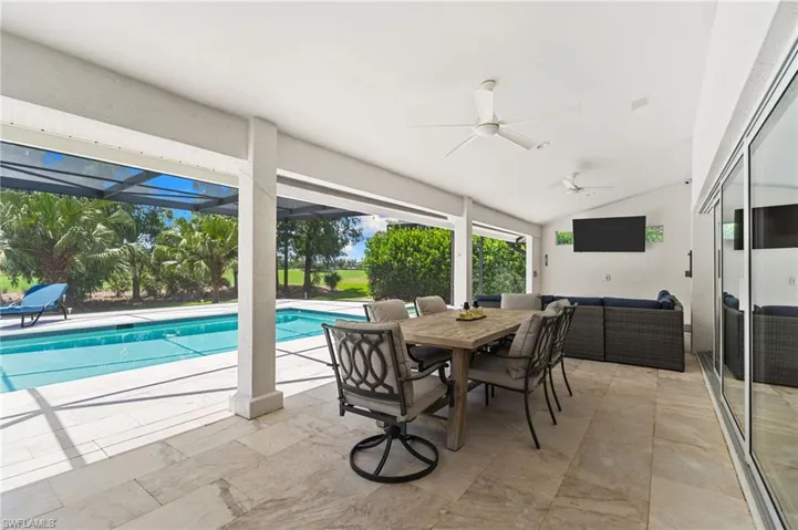 245 Monterey Dr, Naples, Florida 34119