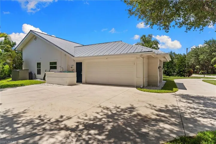 245 Monterey Dr, Naples, Florida 34119