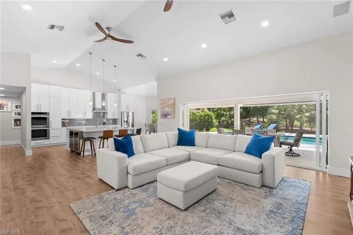 245 Monterey Dr, Naples, Florida 34119