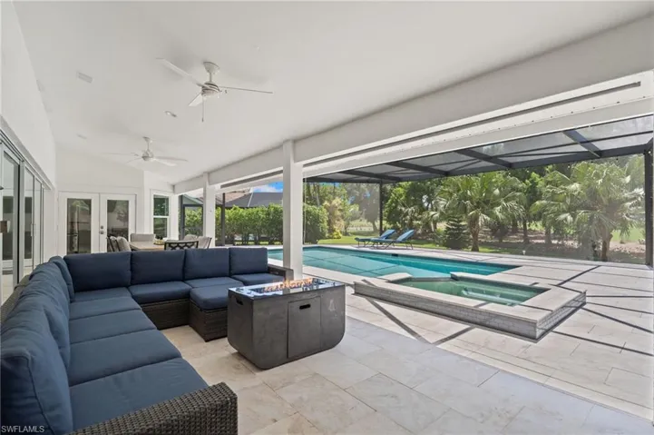 245 Monterey Dr, Naples, Florida 34119