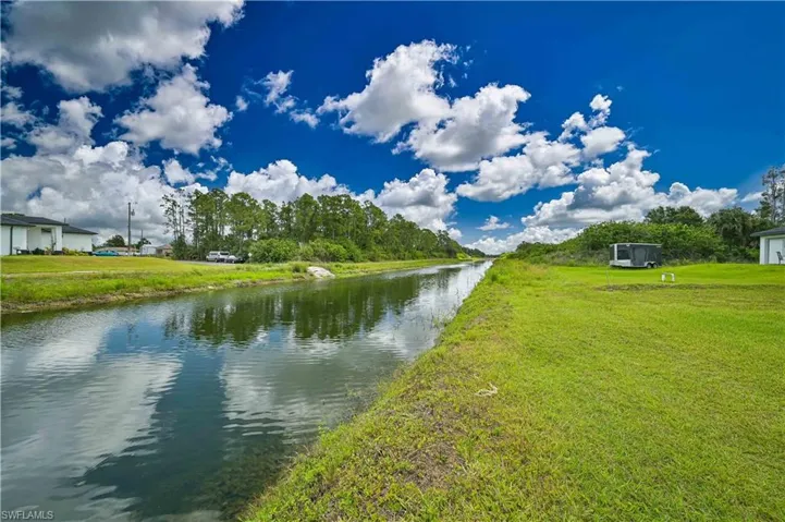 2912 28th St W, Lehigh Acres, Florida 33971