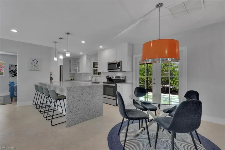 1155  6th S ST, Naples, FL 34102