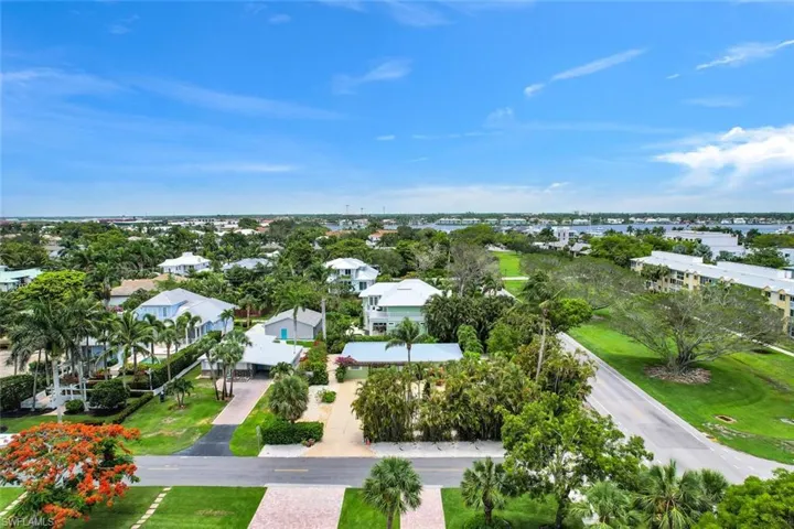 1155  6th S ST, Naples, FL 34102