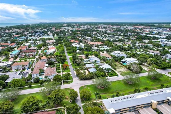 1155  6th S ST, Naples, FL 34102