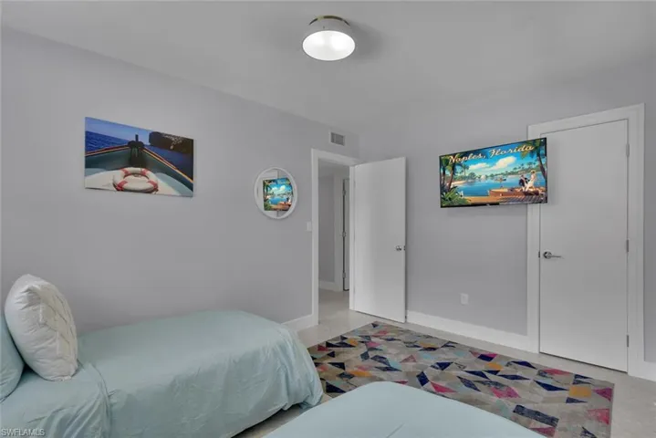 1155  6th S ST, Naples, FL 34102