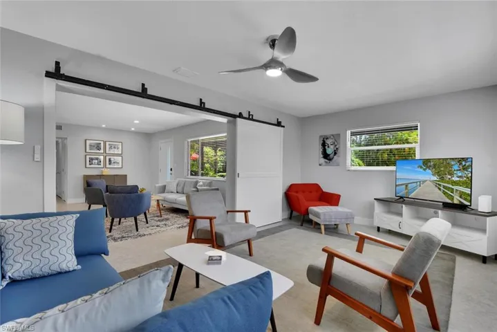 1155  6th S ST, Naples, FL 34102