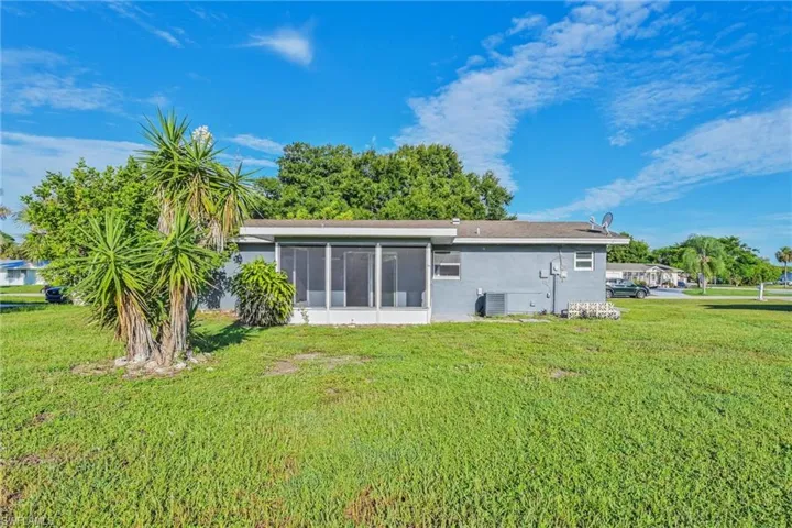 208 Norwich Ave, Lehigh Acres, Florida 33936