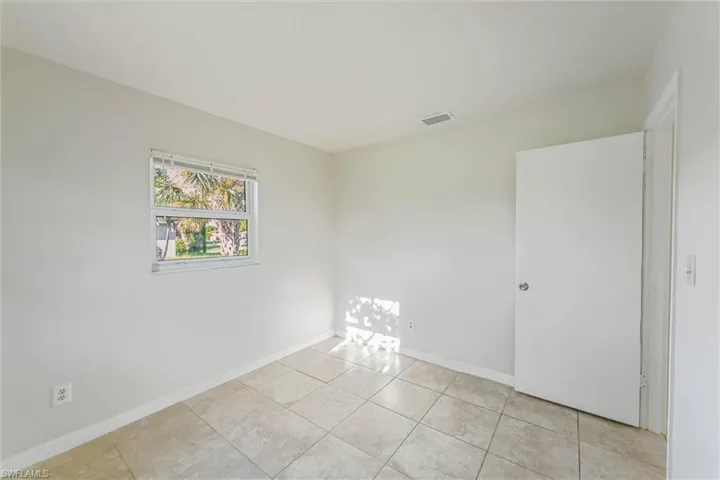 208 Norwich Ave, Lehigh Acres, Florida 33936