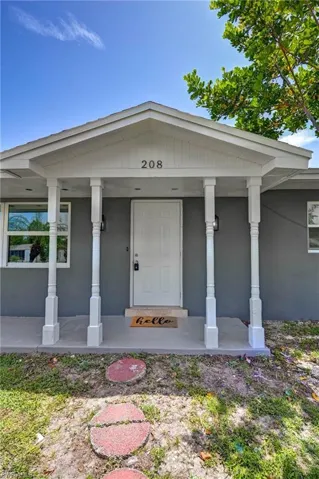208 Norwich Ave, Lehigh Acres, Florida 33936