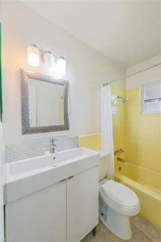 208 Norwich Ave, Lehigh Acres, Florida 33936