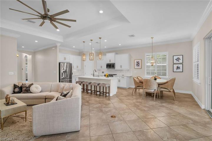 9225  Campanile  CIR, Naples, FL 34114