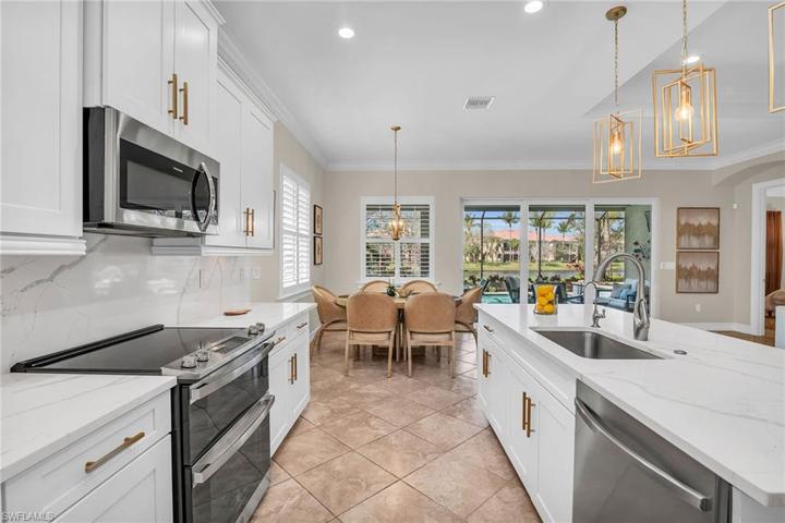 9225  Campanile  CIR, Naples, FL 34114