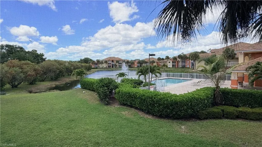 6490 Aragon Way 205, Fort Myers, Florida 33966