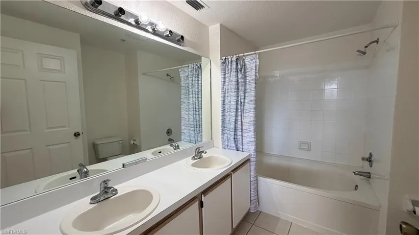 6490 Aragon Way 205, Fort Myers, Florida 33966