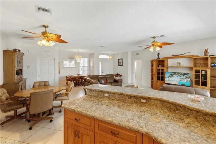 20730  Athenian  LN, North Fort Myers, FL 33917