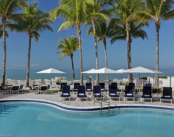Floridian Pool & Vanderbilt Beach