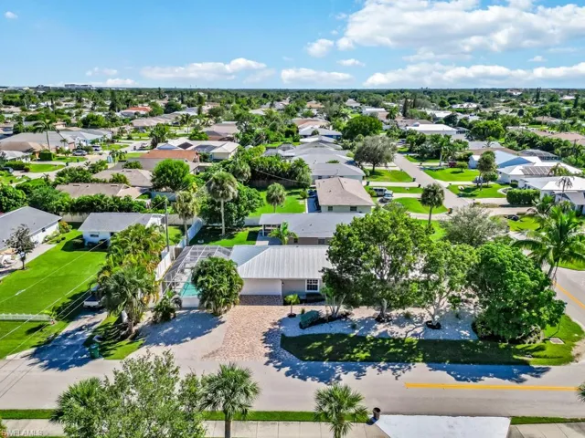 601 97th Ave N, Naples, Florida 34108