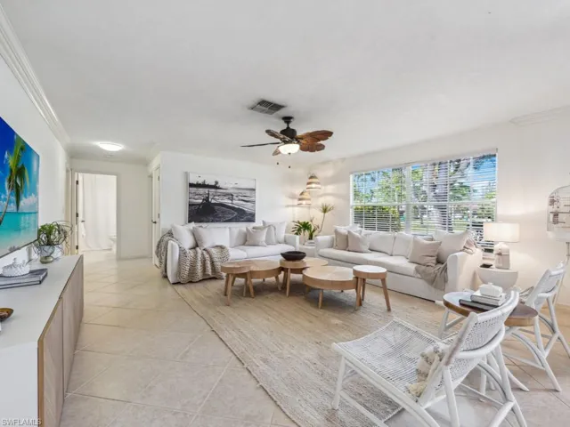 601 97th Ave N, Naples, Florida 34108