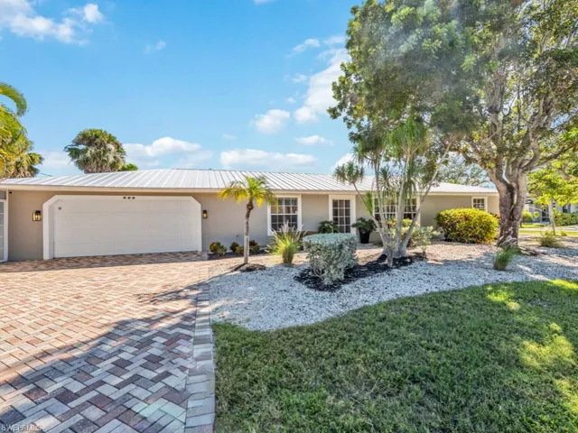 601 97th Ave N, Naples, Florida 34108