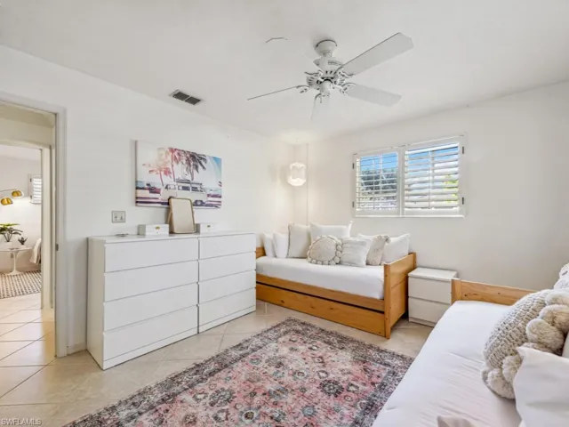 601 97th Ave N, Naples, Florida 34108