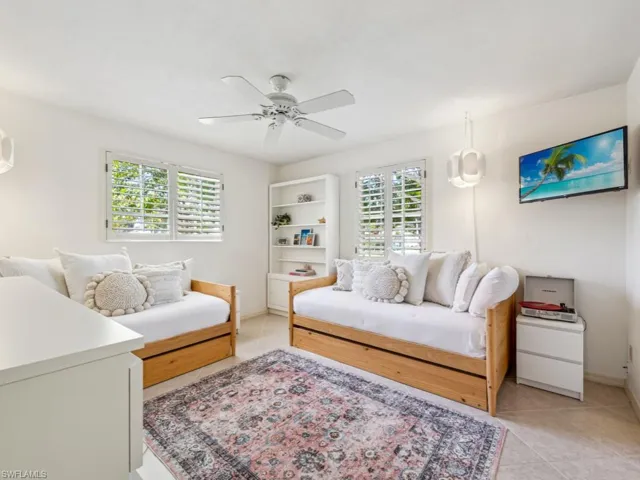 601 97th Ave N, Naples, Florida 34108