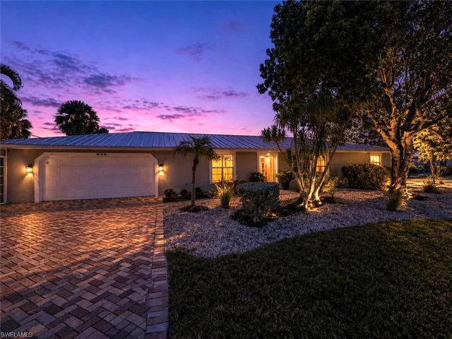 601 97th Ave N, Naples, Florida 34108