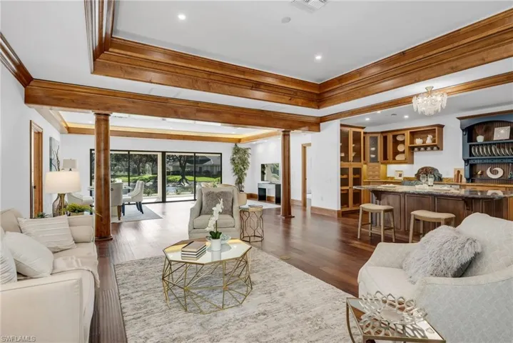 700  Arbor Lake  DR, Naples, FL 34110