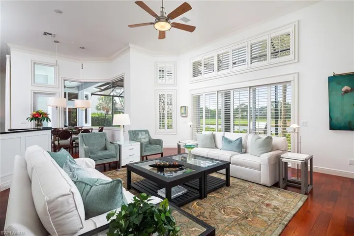 948  Barcarmil  WAY, Naples, FL 34110