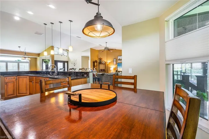 6037 Birnam Wood Ln, Fort Myers, Florida 33908