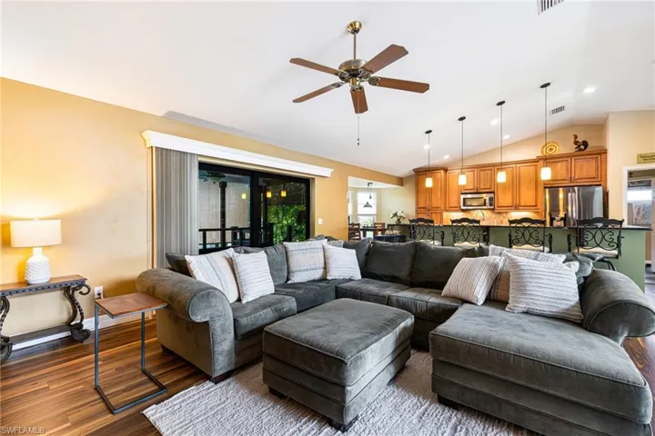6037 Birnam Wood Ln, Fort Myers, Florida 33908