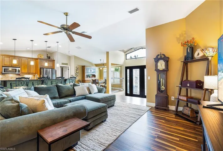 6037 Birnam Wood Ln, Fort Myers, Florida 33908