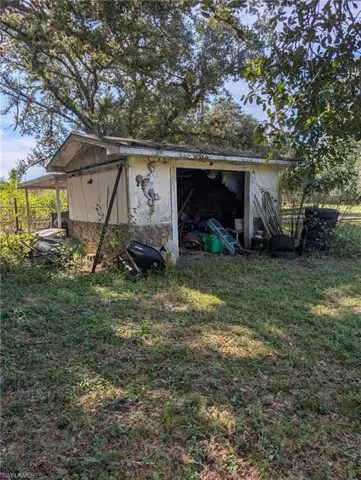Storage building
