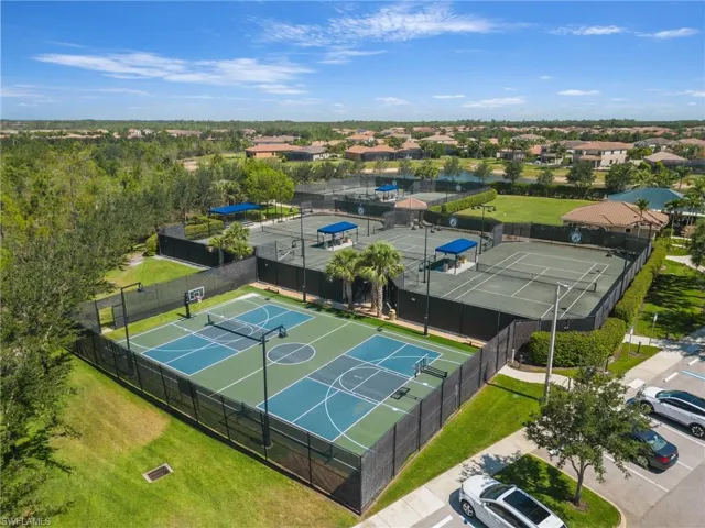3908 Gibralter Dr, Naples, Florida 34119