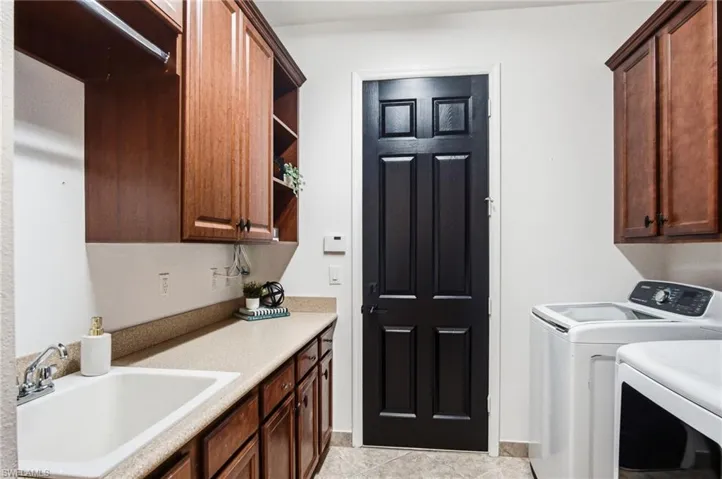 3908 Gibralter Dr, Naples, Florida 34119
