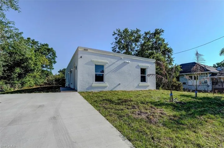 3835  Lora  ST, Fort Myers, FL 33916
