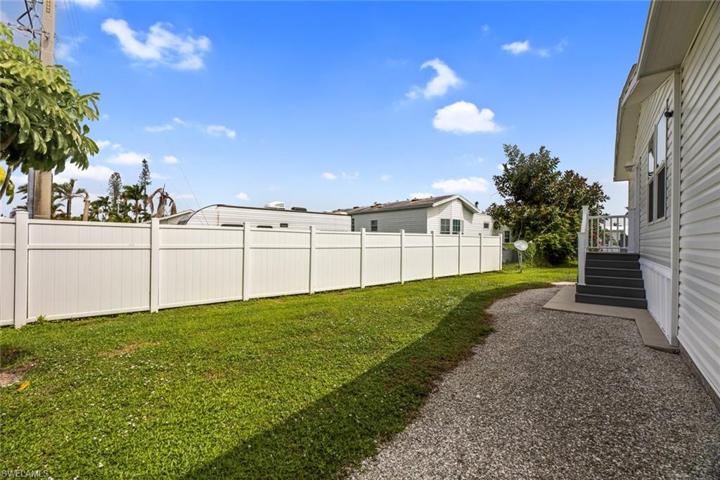 side with fence