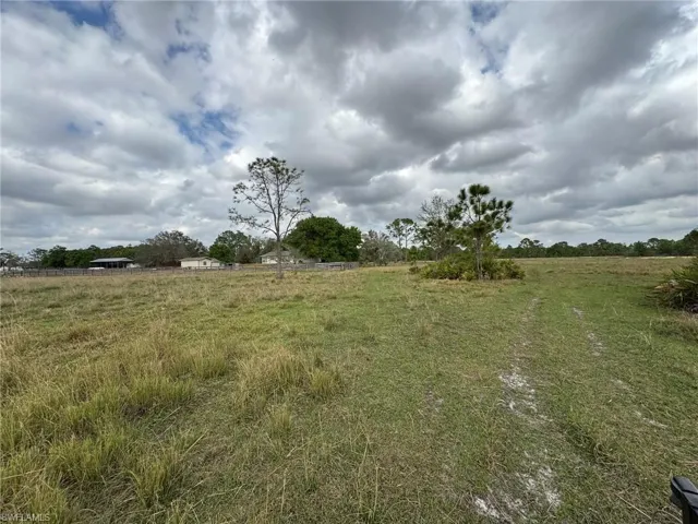 View of yard featuring a rural view