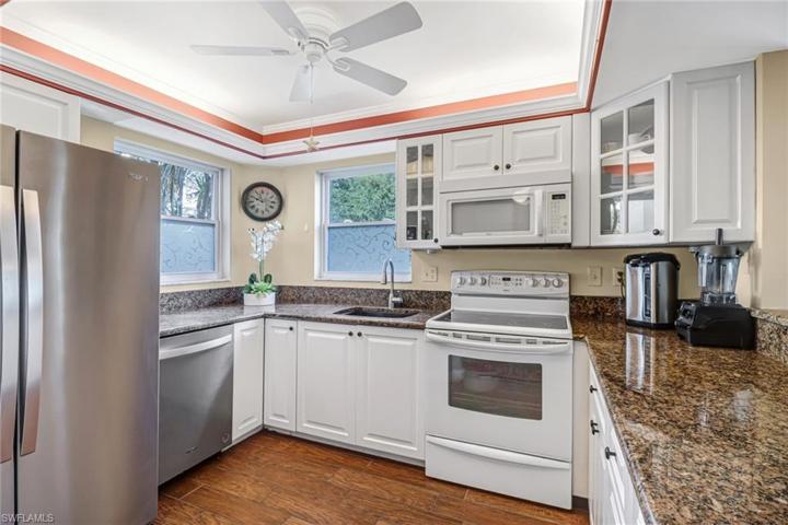 Open Kitchen