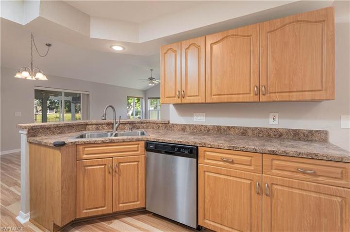 15088 Cloverdale DR, FORT MYERS FL 33919