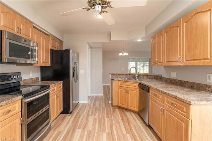 15088 Cloverdale DR, FORT MYERS FL 33919
