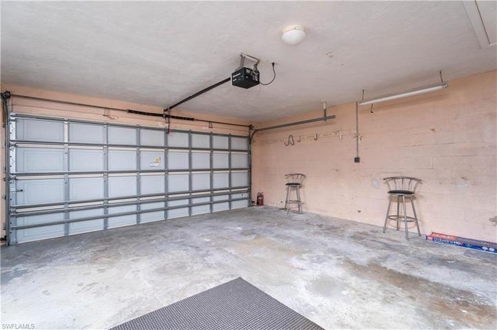 15088 Cloverdale DR, FORT MYERS FL 33919