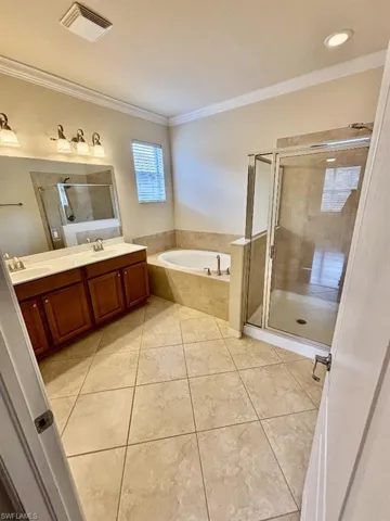 8128 Piedmont Dr, Naples, Florida 34104