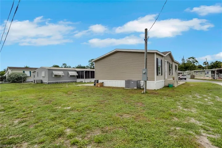 372 Santa Fe Trl, North Fort Myers, Florida 33917