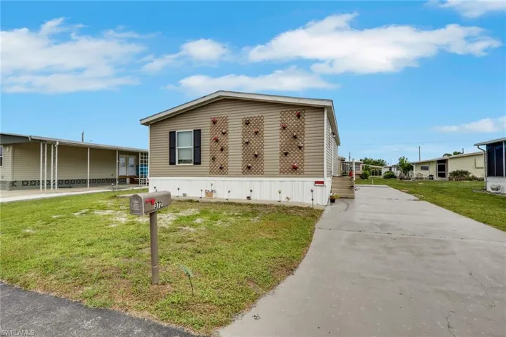 372 Santa Fe Trl, North Fort Myers, Florida 33917