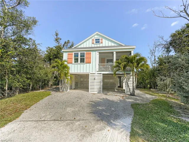 1550  Centre  ST, Sanibel, FL 33957