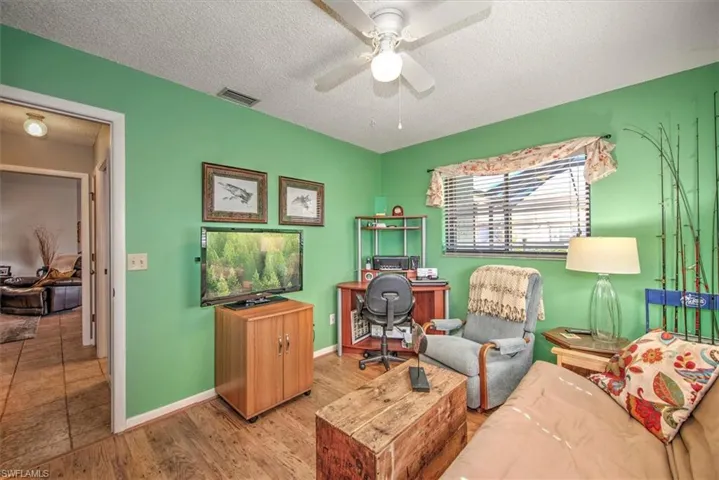 1128 Sw 44th Ter, Cape Coral Fl 33914