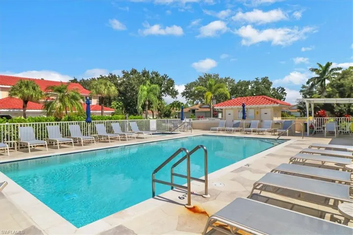 890 Eastham Way Q102, Naples, Florida 34104