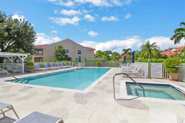 890 Eastham Way Q102, Naples, Florida 34104