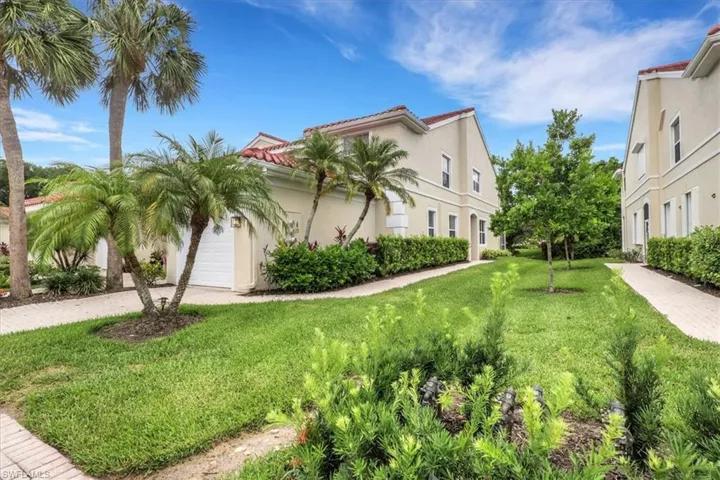 890 Eastham Way Q102, Naples, Florida 34104